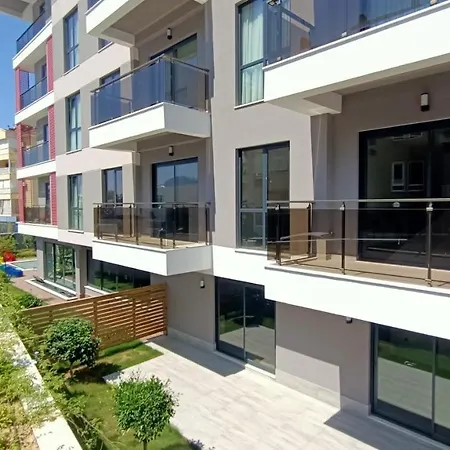Cleopatra Sultan Apartamento